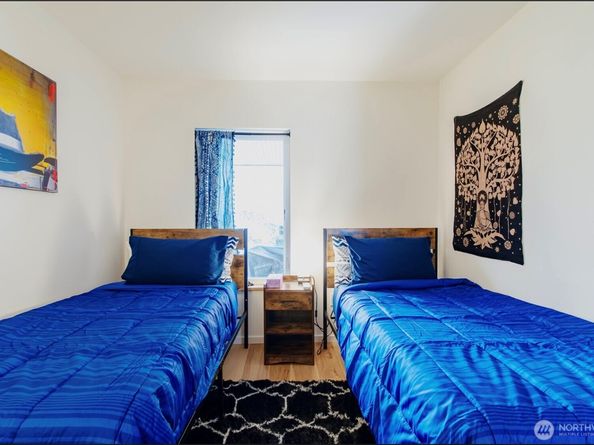 126 W Florentia Street D, Seattle WA 98119