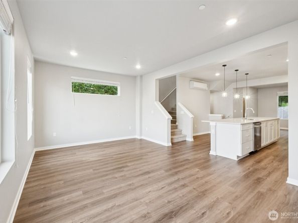 2014 101st Avenue SE 1, Lake Stevens WA 98258
