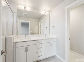 2014 101st Avenue SE 1, Lake Stevens WA 98258