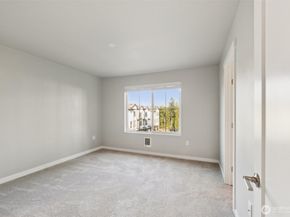 2014 101st Avenue SE 1, Lake Stevens WA 98258