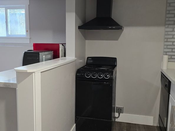 12053 70 Avenue S, Seattle WA 98178