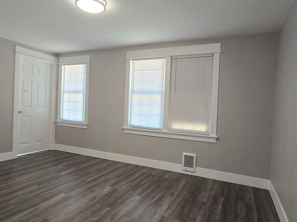 12053 70 Avenue S, Seattle WA 98178