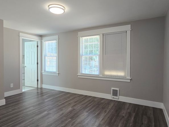 12053 70 Avenue S, Seattle WA 98178