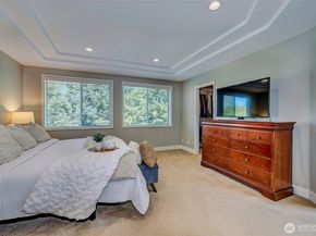 16602 SE 57th Place, Bellevue WA 98006