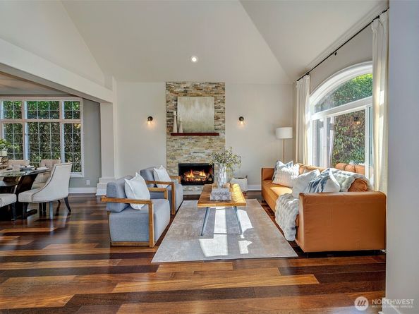 16602 SE 57th Place, Bellevue WA 98006
