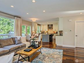 16602 SE 57th Place, Bellevue WA 98006