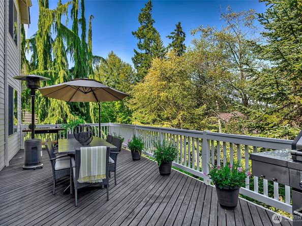 16602 SE 57th Place, Bellevue WA 98006