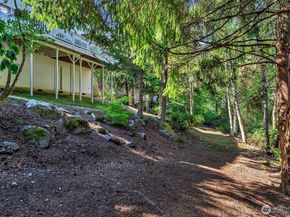 16602 SE 57th Place, Bellevue WA 98006