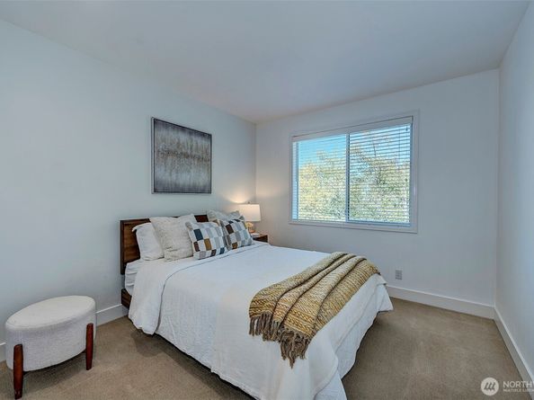 16602 SE 57th Place, Bellevue WA 98006