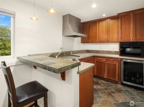 15410 135th Place NE 32C, Woodinville WA 98072