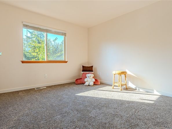 11330 8th Place W B, Everett WA 98204