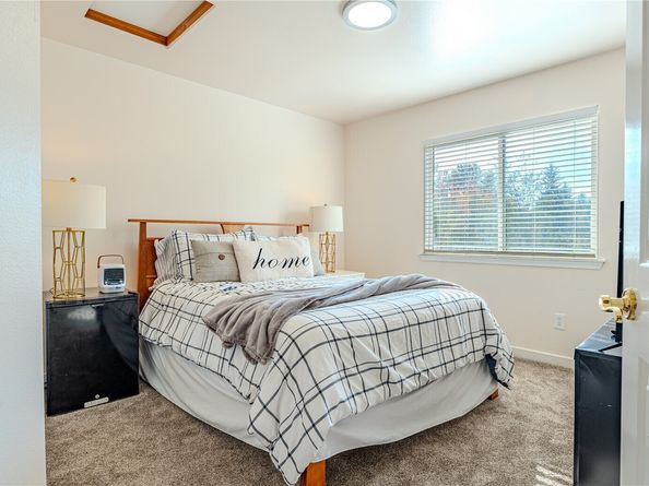 11330 8th Place W B, Everett WA 98204