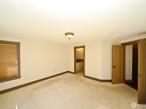 12649 NE 104th Street, Kirkland WA 98033