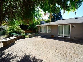12649 NE 104th Street, Kirkland WA 98033