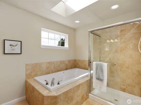 2776 NE Noll Valley Loop, Poulsbo WA 98370