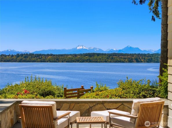 13401 Manzanita Road NE, Bainbridge Island WA 98110