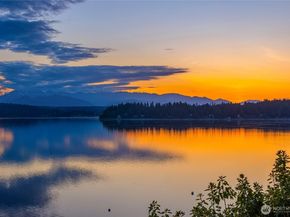 13401 Manzanita Road NE, Bainbridge Island WA 98110