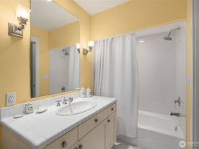 13401 Manzanita Road NE, Bainbridge Island WA 98110