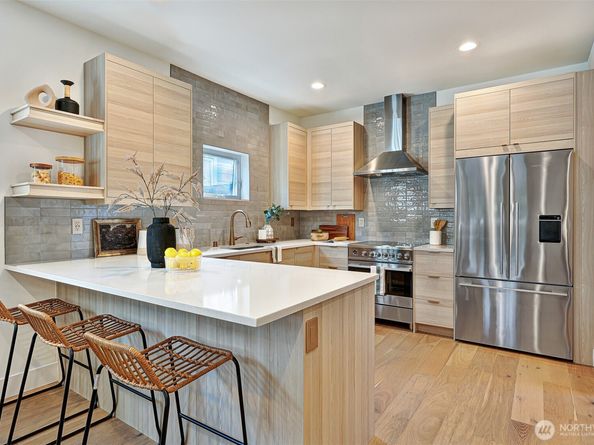8009 27th Avenue NW, Seattle WA 98117