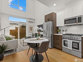 5439 California Avenue SW H, Seattle WA 98136