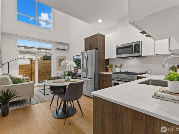 5439 California Avenue SW H, Seattle WA 98136