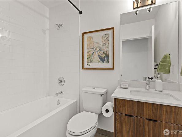 5439 California Avenue SW H, Seattle WA 98136