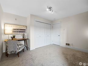 120 NW 39th Street 407, Seattle WA 98107