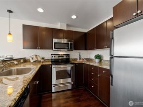 120 NW 39th Street 407, Seattle WA 98107