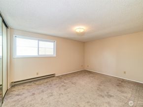 221 SW 154th Street 8, Burien WA 98166