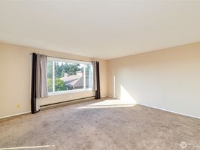 221 SW 154th Street 8, Burien WA 98166