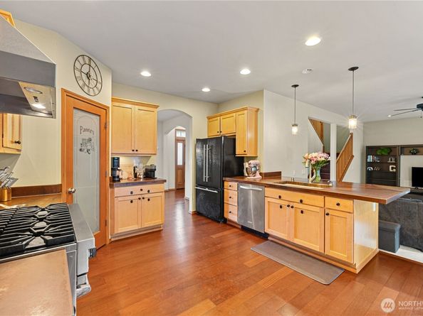 9301 53rd Avenue S, Seattle WA 98118