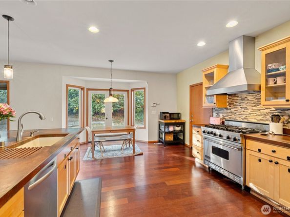 9301 53rd Avenue S, Seattle WA 98118