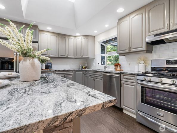13550 127th Ave NE, Kirkland WA 98034