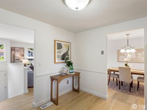 17714 160th Avenue SE, Renton WA 98058
