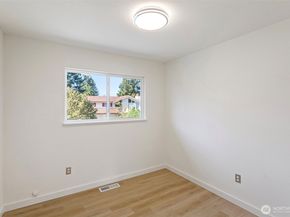 17714 160th Avenue SE, Renton WA 98058
