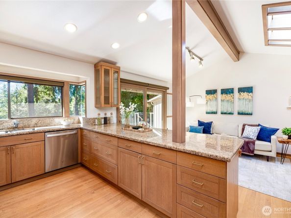 4103 106th Place NE, Kirkland WA 98033