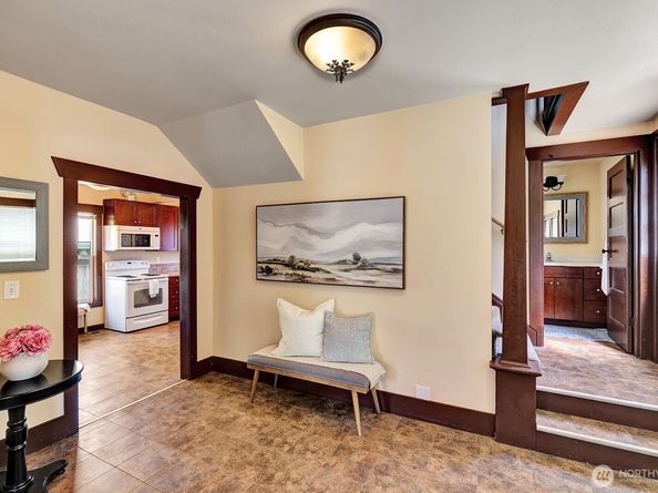 250 SE Andrews Street, Issaquah WA 98027