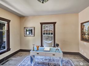 250 SE Andrews Street, Issaquah WA 98027