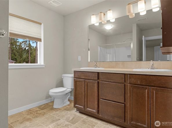 10330 White Deer Place, Silverdale WA 98388