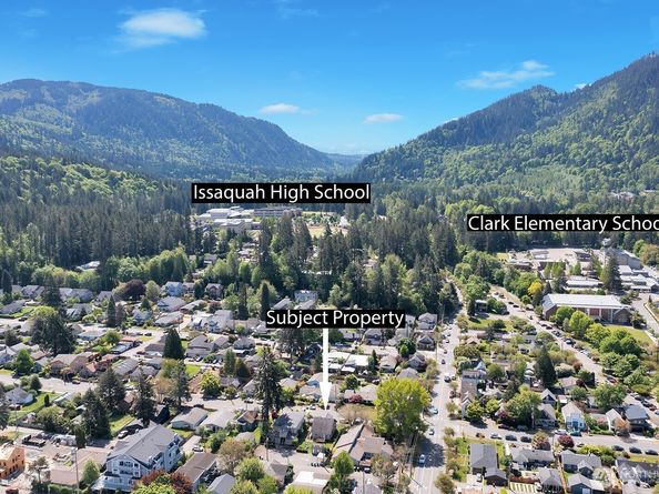 250 SE Andrews Street, Issaquah WA 98027