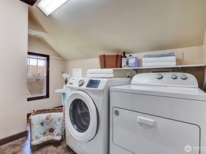 250 SE Andrews Street, Issaquah WA 98027