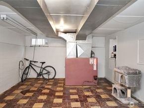 9521 12th Avenue NW, Seattle WA 98117