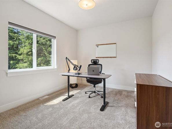 1738 Lilypad Place E, Port Orchard WA 98366
