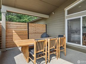 1738 Lilypad Place E, Port Orchard WA 98366