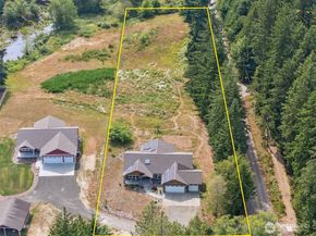 1738 Lilypad Place E, Port Orchard WA 98366