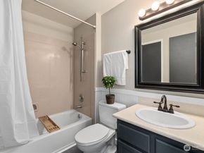 9641 NE 121st Lane, Kirkland WA 98034
