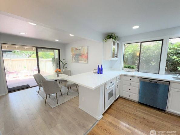 1711 159th PL NE 29, Bellevue WA 98008