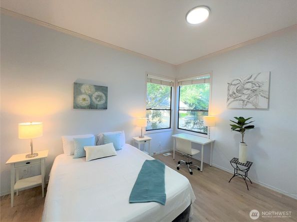 1711 159th PL NE 29, Bellevue WA 98008