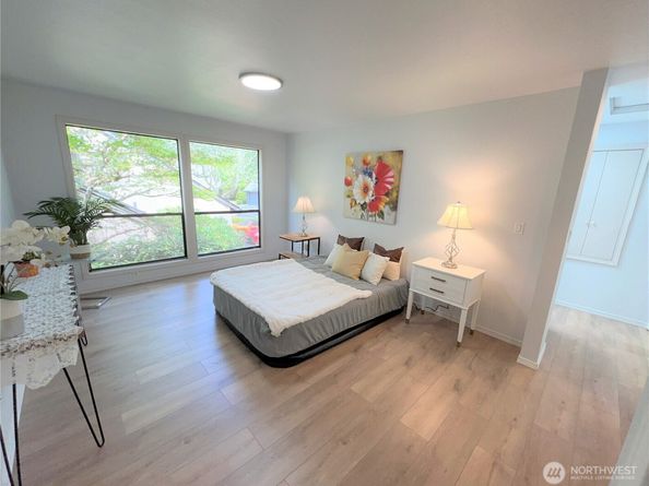 1711 159th PL NE 29, Bellevue WA 98008