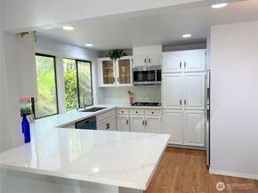 1711 159th PL NE 29, Bellevue WA 98008
